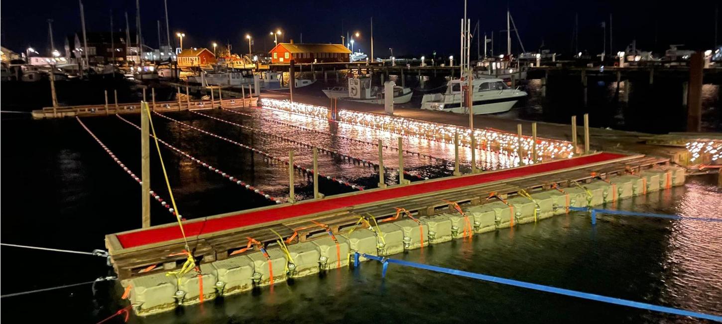 Illuminerede svømmebaner i Faaborg Havn | DM i issvømning | VisitFaaborg